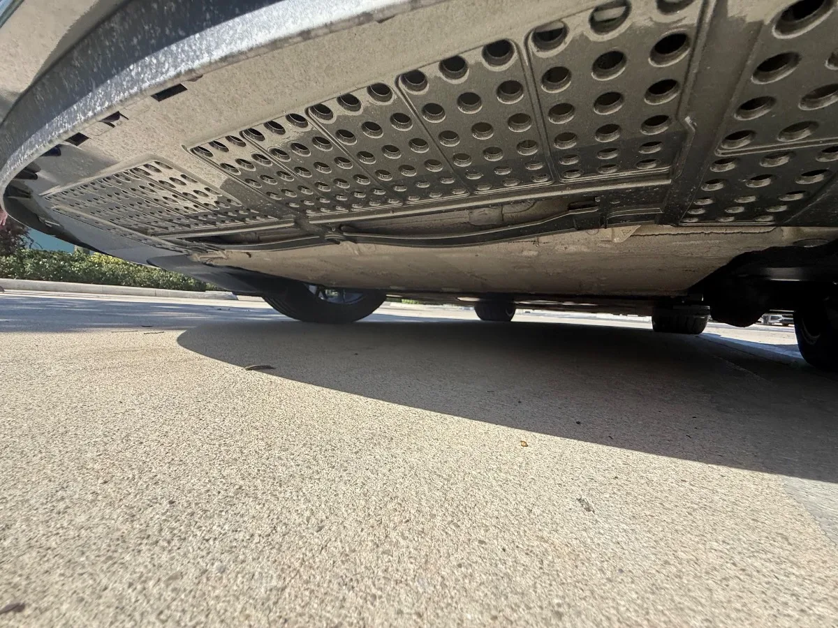 Repainted / repaired panel · Front bumper, Hood, Left front fender 5
